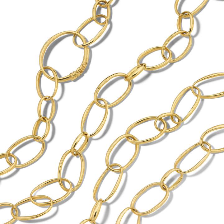 Short Scultura Link Necklace in 18K Gold