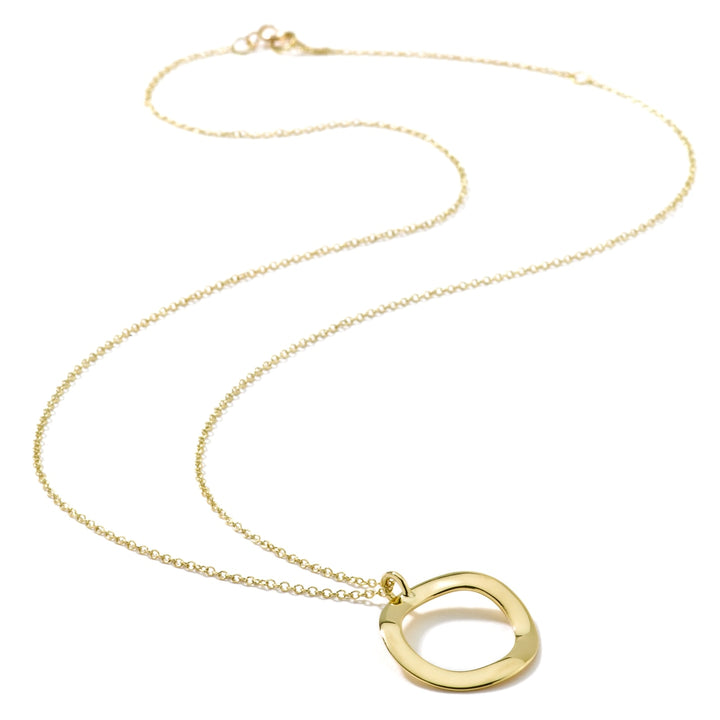 Short Mini Wavy Circle Pendant Necklace